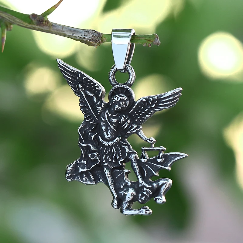 2023 New Stainless Steel Catholic Patron Saint Pendant Michael St. Michael The Archangel Pendant Necklace Dropshipping fior gift