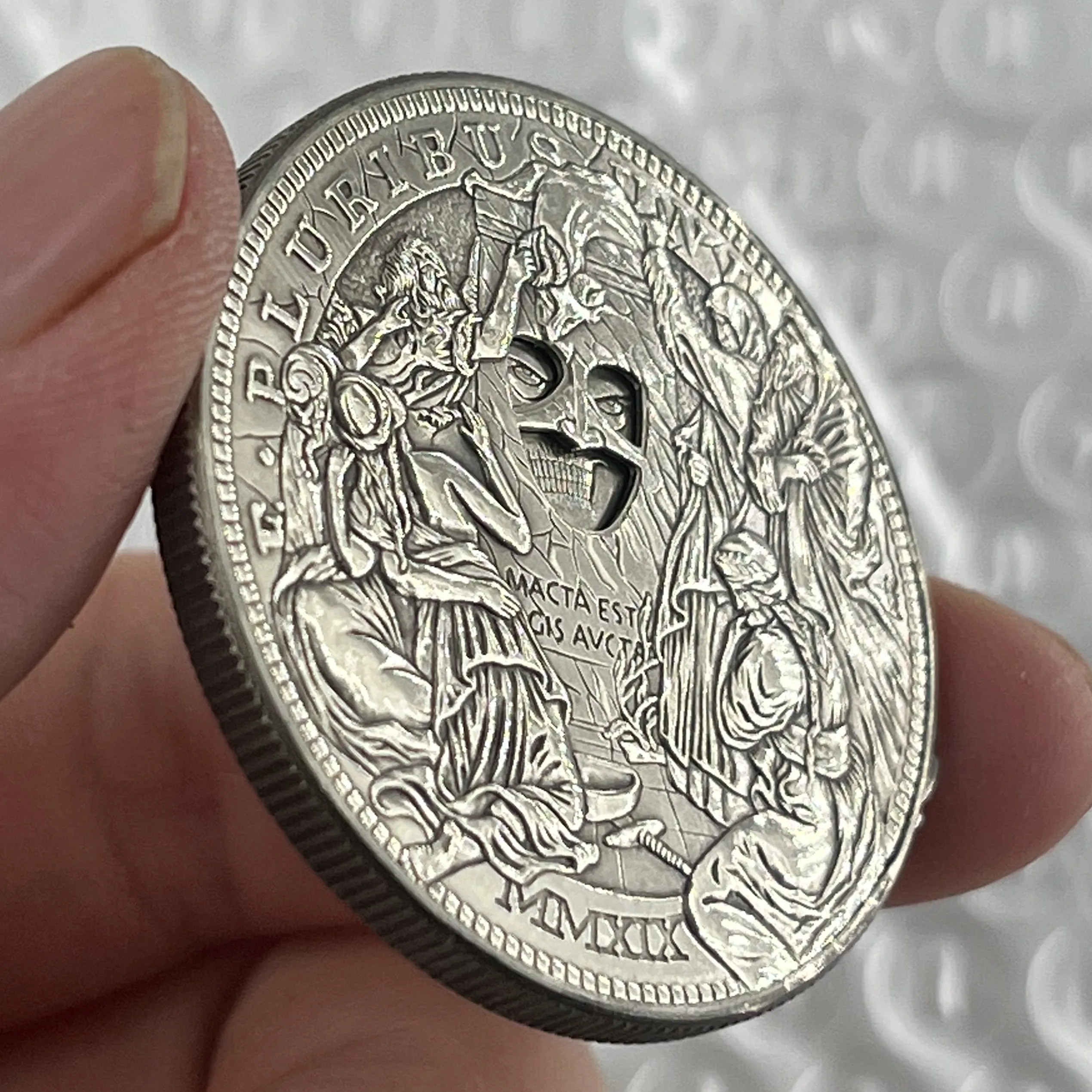 EDC Fidget Spinner Mechanical Coin Changing Faces Hobo Nickel Open Armor Spinner Fidget Toys Relieve Adult Stress Simple Toys