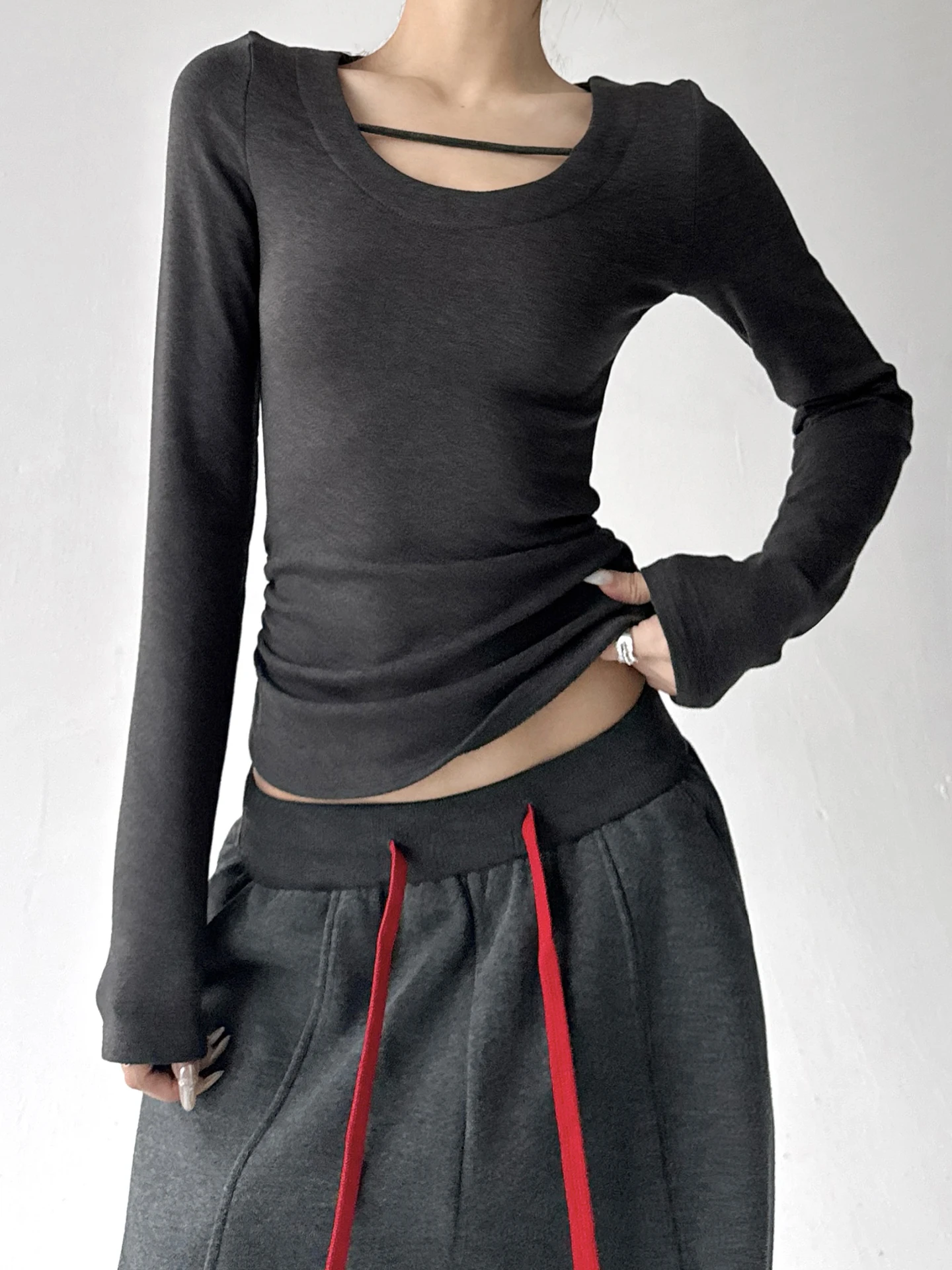 Damen Long Sve Fce Lined U Ne Slim Fit Base irt Korean Sle Faionable Casual Top für Herbst Winter