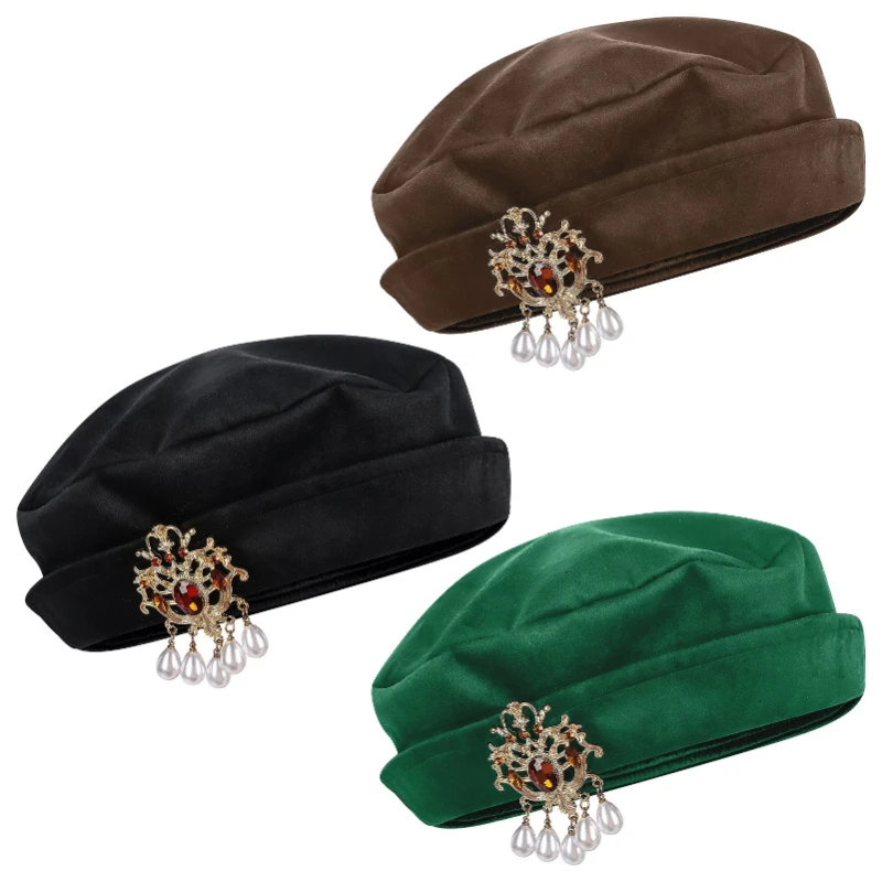 Grüner Vintage-Renaissance-Samt-Baskenmütze für Männer und Frauen, Barocke Perlenquasten-Strass-Brosche Dekor-Mütze, Cosplay-Party-Kopfbedeckung