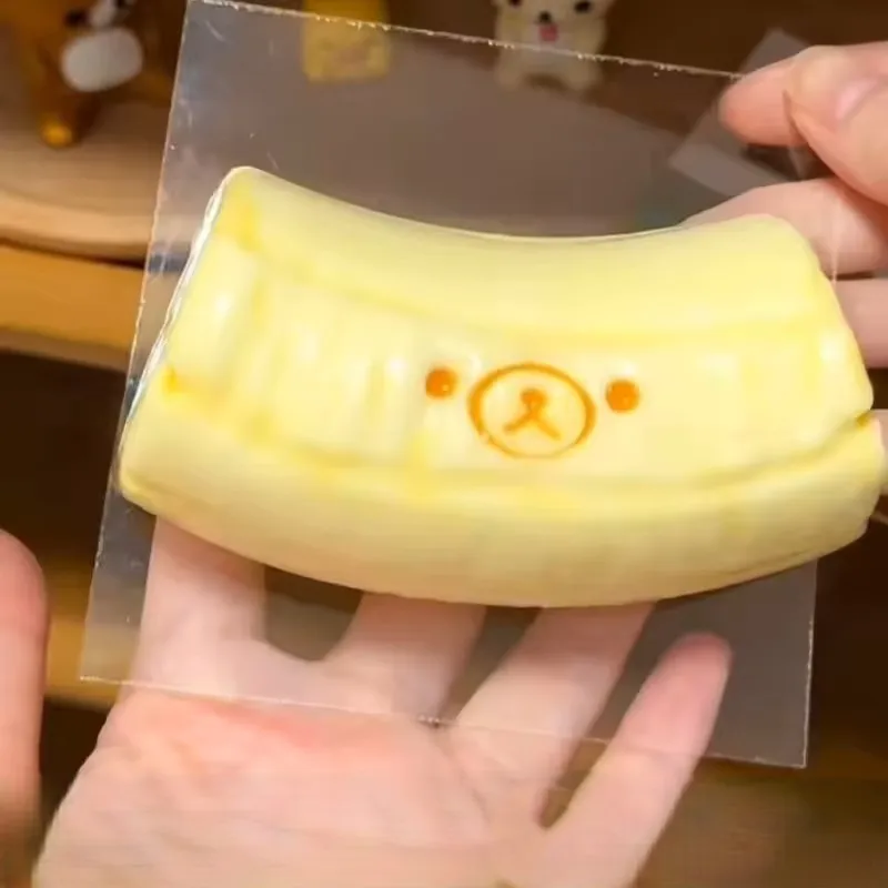 

Handmade Simulation Banana Squishy Pinch Slow Rebound Relieve Stress Sensory Tool Food Grade Silicone Pressure Ball Gifts