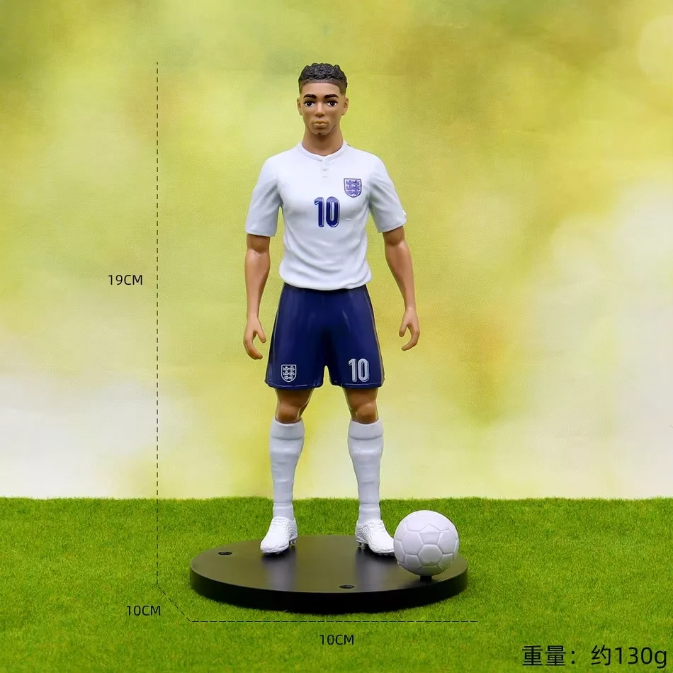 2026 Neue Fußballstar-Figuren von Ronaldo, Messi, Mbappé, Niedliche Cartoon-Actionfiguren, Auto-Zubehör, Geschenke für Fußballfans