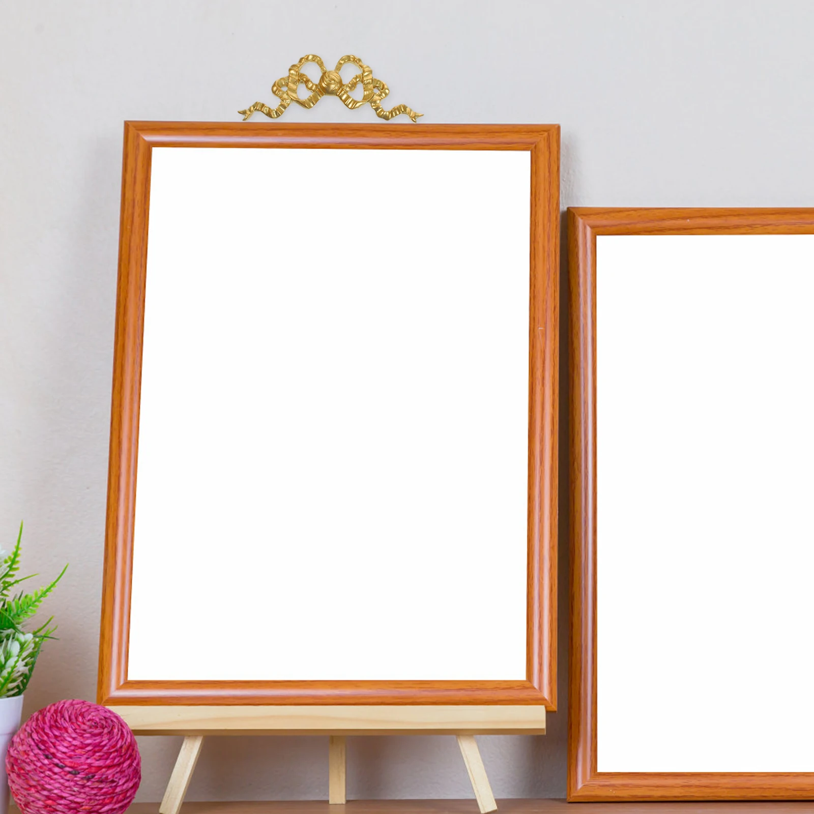 

Resin Hanging Decorative Ornaments Wall Decor for Home Wall Craft Bedroom Decoration Vintage Style Photo Frame