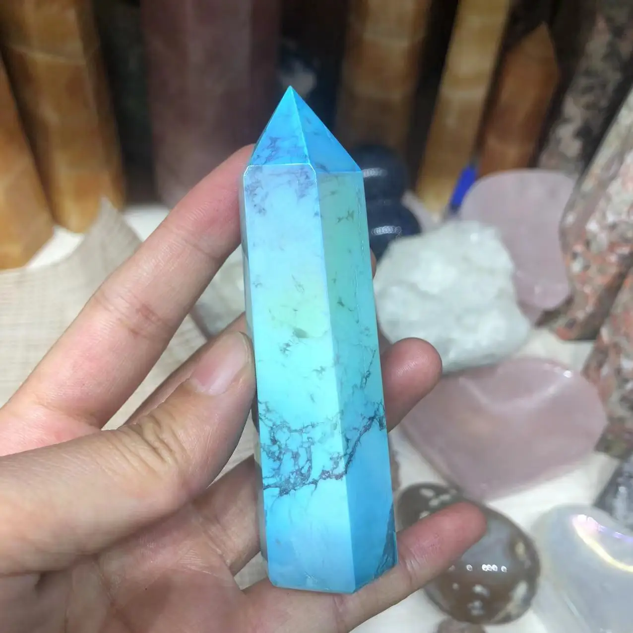 

Aura Blue Howlite Wand Point Natural Stones Polished Quartz Crystal Healing Gemstones Reiki Decoration