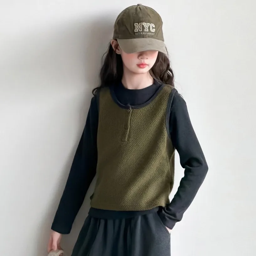 Girls Long Sleeve Gray Base Top and Green Vest 2 Piece Set Autumn Children Tops 2026