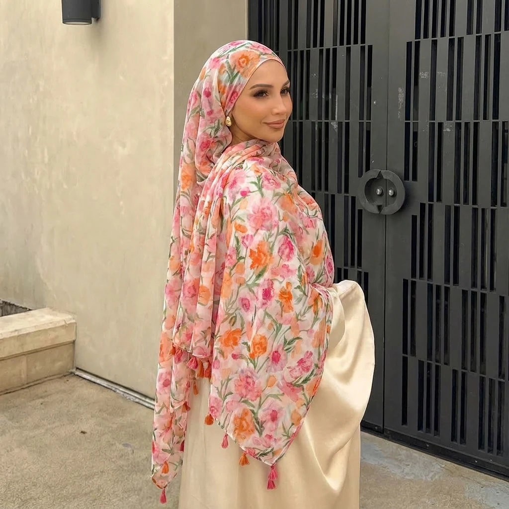 2026 Designer Brand Women Scarf  Paisley Print Lady Shawls Cotton Feeling Soft Oversize Hijabs Neck Headband Tassel Foulard