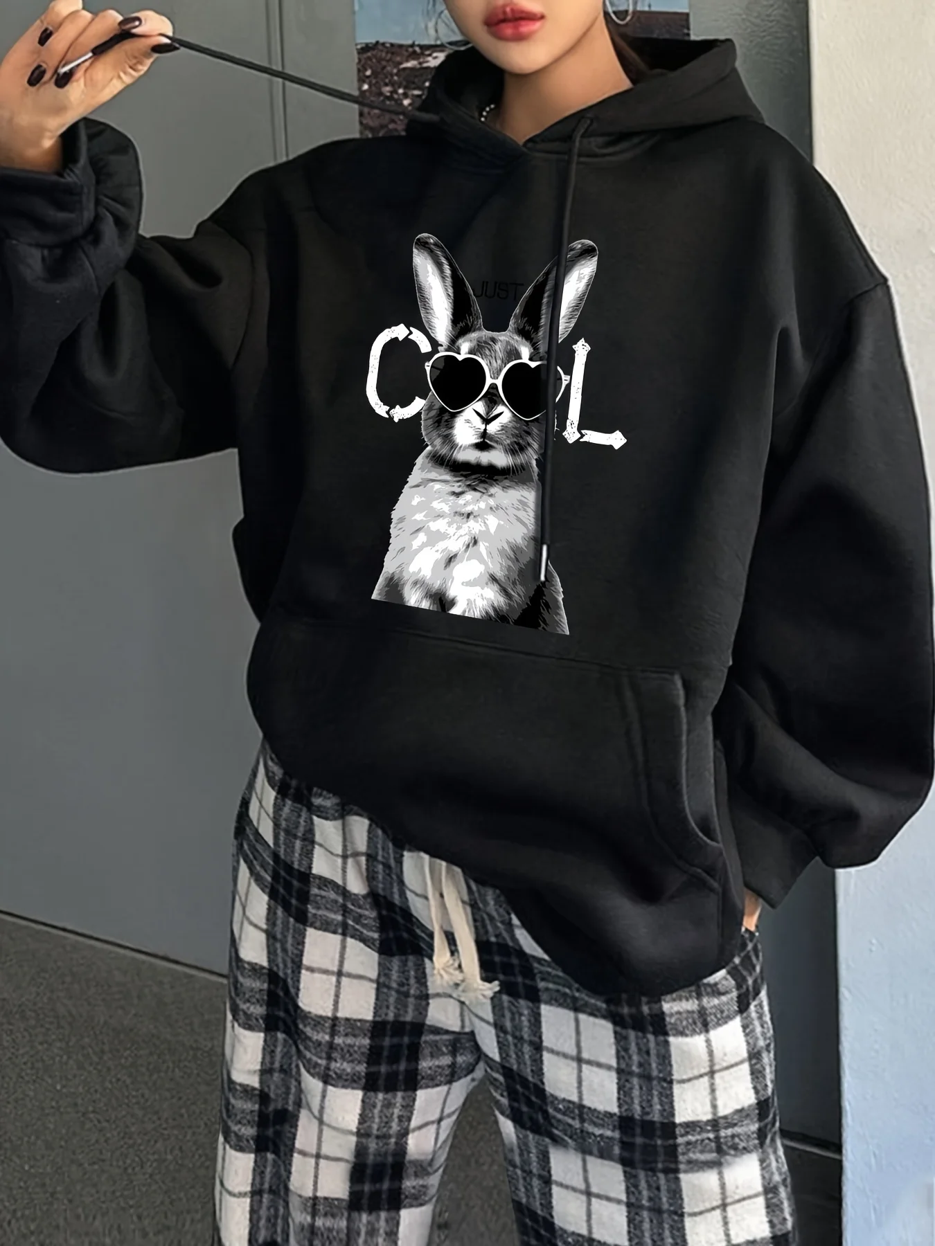 

Rabbit Graphic Printing Autumn and Winter Cotton Men's and Women's Hoodies Casual Outdoor Street Sports Training Brand Trend