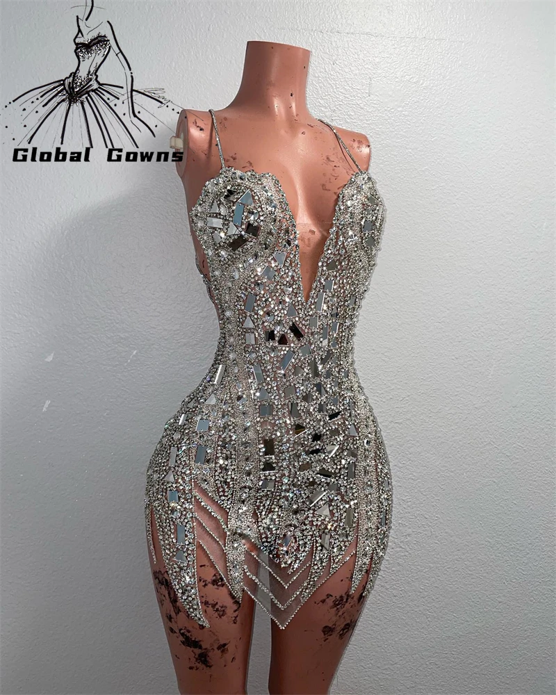 Luxury Sparkly Silver Diamond Short Prom Dresses Black Girls Halter Beaded Sequined Birthday Party Mini Cocktail Robe Customized