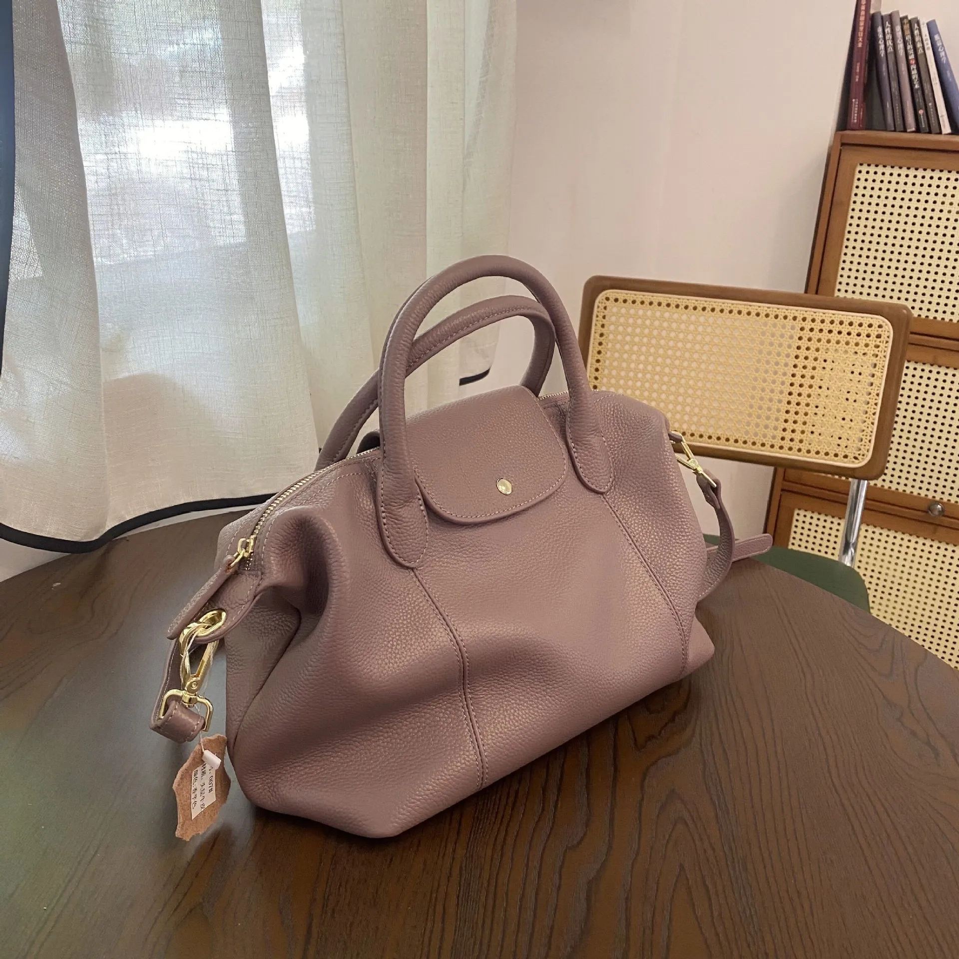 

Soft Cowhide Commuting Hand-held Simple Dumpling Bag Top Layer Genuine Leather Women's Single-shoulder Designer Luxury Bag