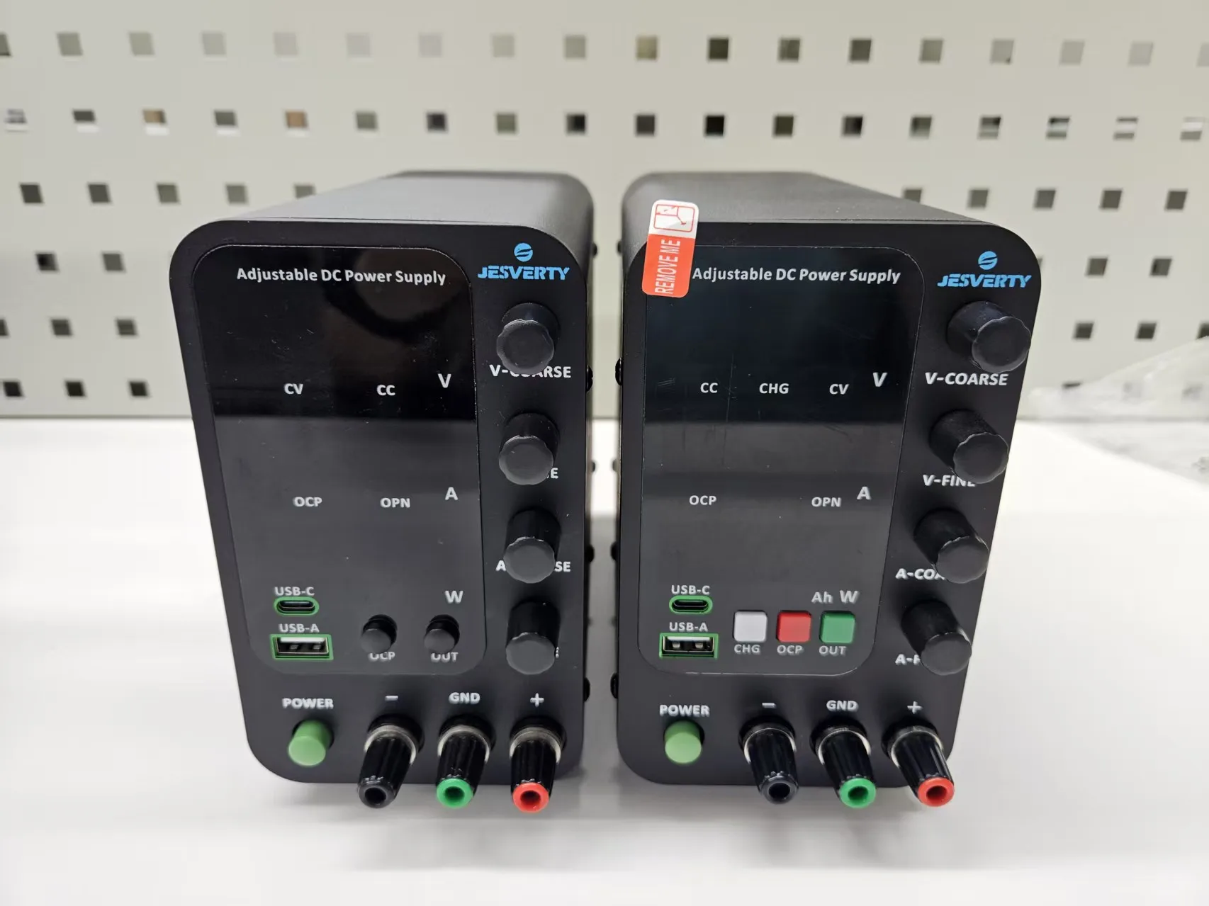 JESVERTY Free Shipping Eu PLUG 30V10A Switching Bench Power Supply with 20W USB Type-C Charge 4-Digit LED Display SPS-3005 3010V