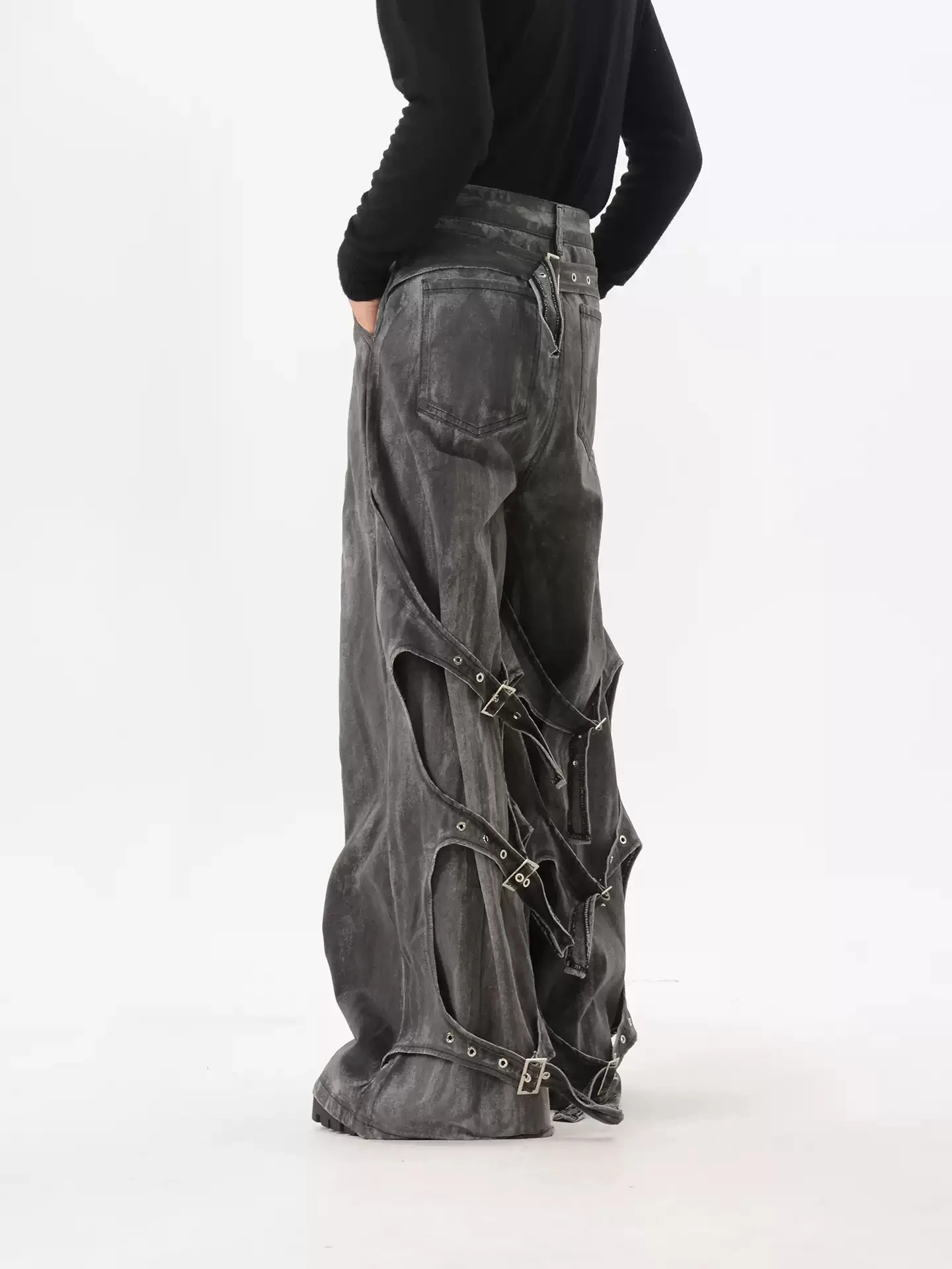 

American Style Handsome Cool High Street Jeans For Man Distressed Rivet Belt Design Loose Straight Wide Leg Pants
