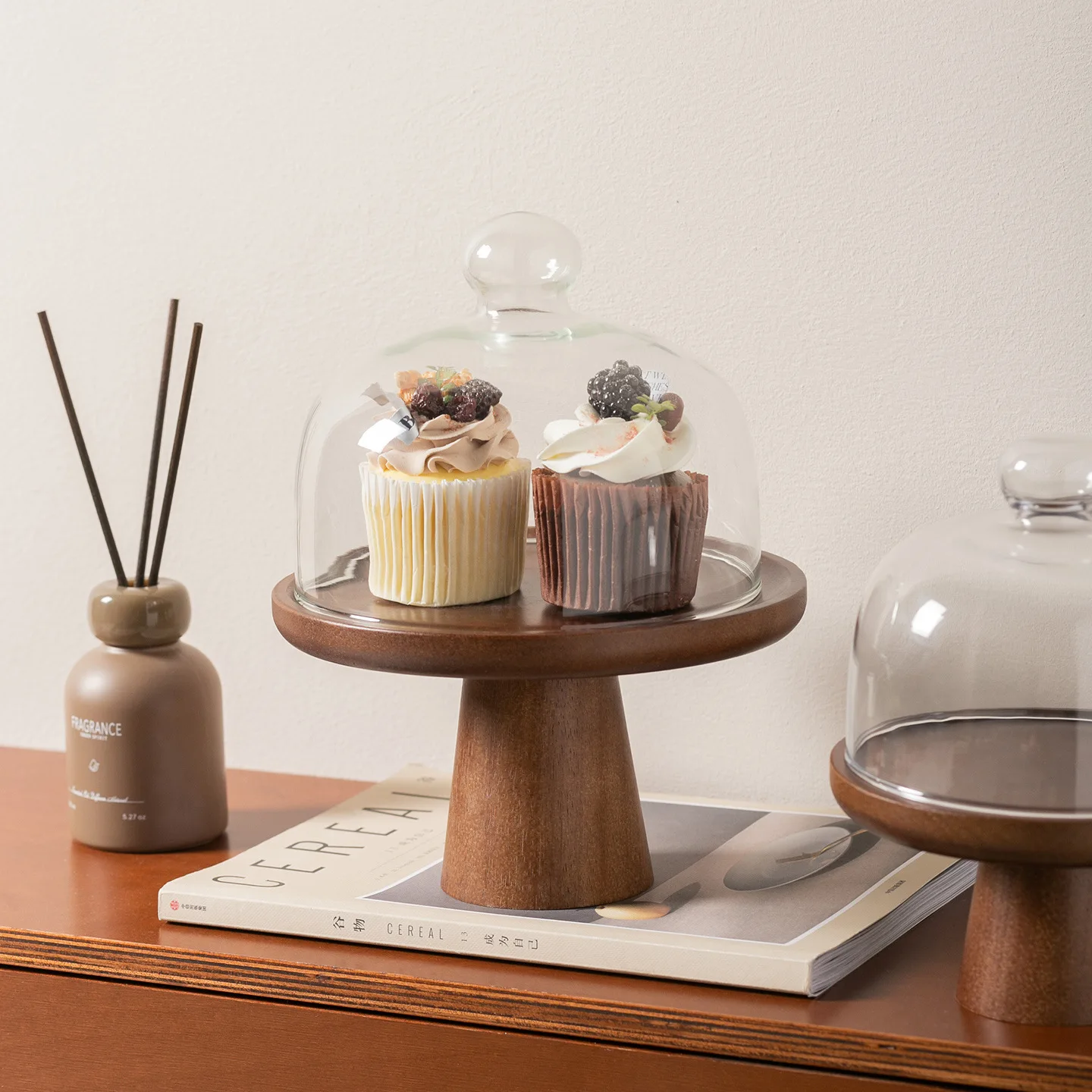 HYS retro tall acacia wood tray with glass cover household living room with lid cake plate fruit plate macaron dessert plate