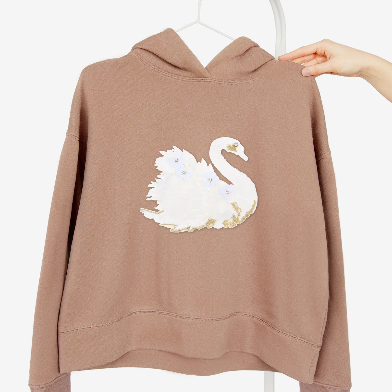 

Swan Shape Embroidery Patch Sewing Craft Decoration DIY Applique Durable Fabric Skin Friendly Long Life Patches