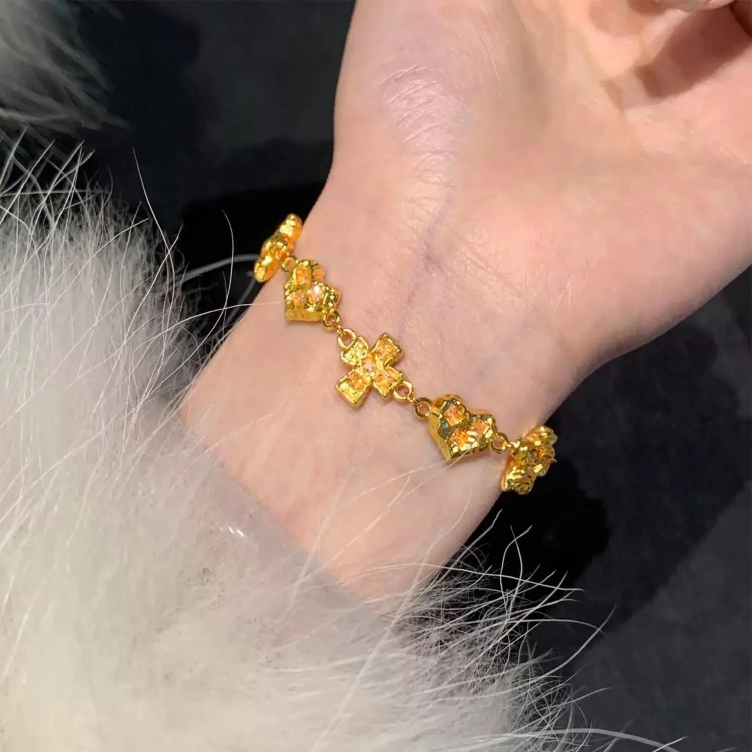 

Plated Real Gold Preservation Ancient Sand Gold Hammer Patterned Meteorite Star Heart Bracelet Niche Light Luxury Girls Gift