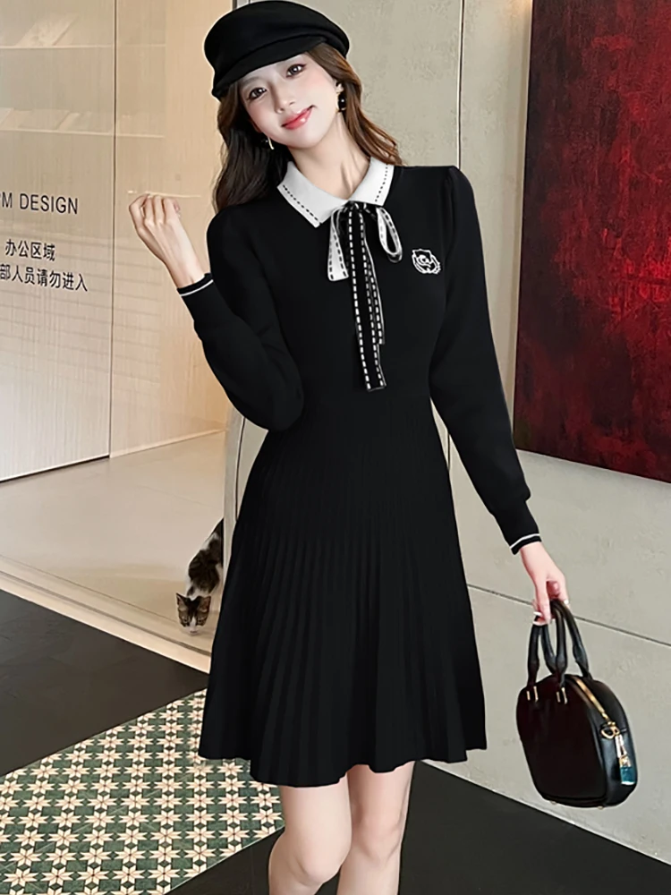 Vrouwen rode gebreide mini-jurk met lange mouwen en strik met polokraag 2025, Koreaanse vintage luxe vestidos herfst winter elegante bodycon-jurk