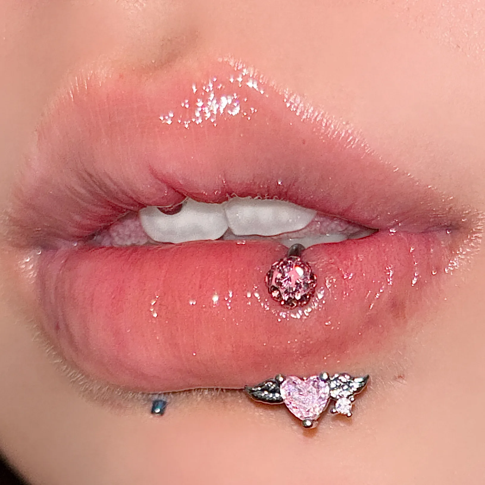 Heart Little Devil Wings Lip Ring Mud Ball Flash Lip Decoration Stainless Steel Earbone Ring Cochlear Stud Body Piercing Jewelry