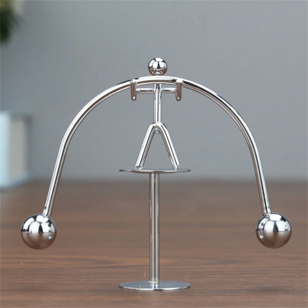 Balance Ball Swing Weightlifting Small Iron ManDesktop Weights Newton Physics Science Pendulum Metal Small Metal Crafts