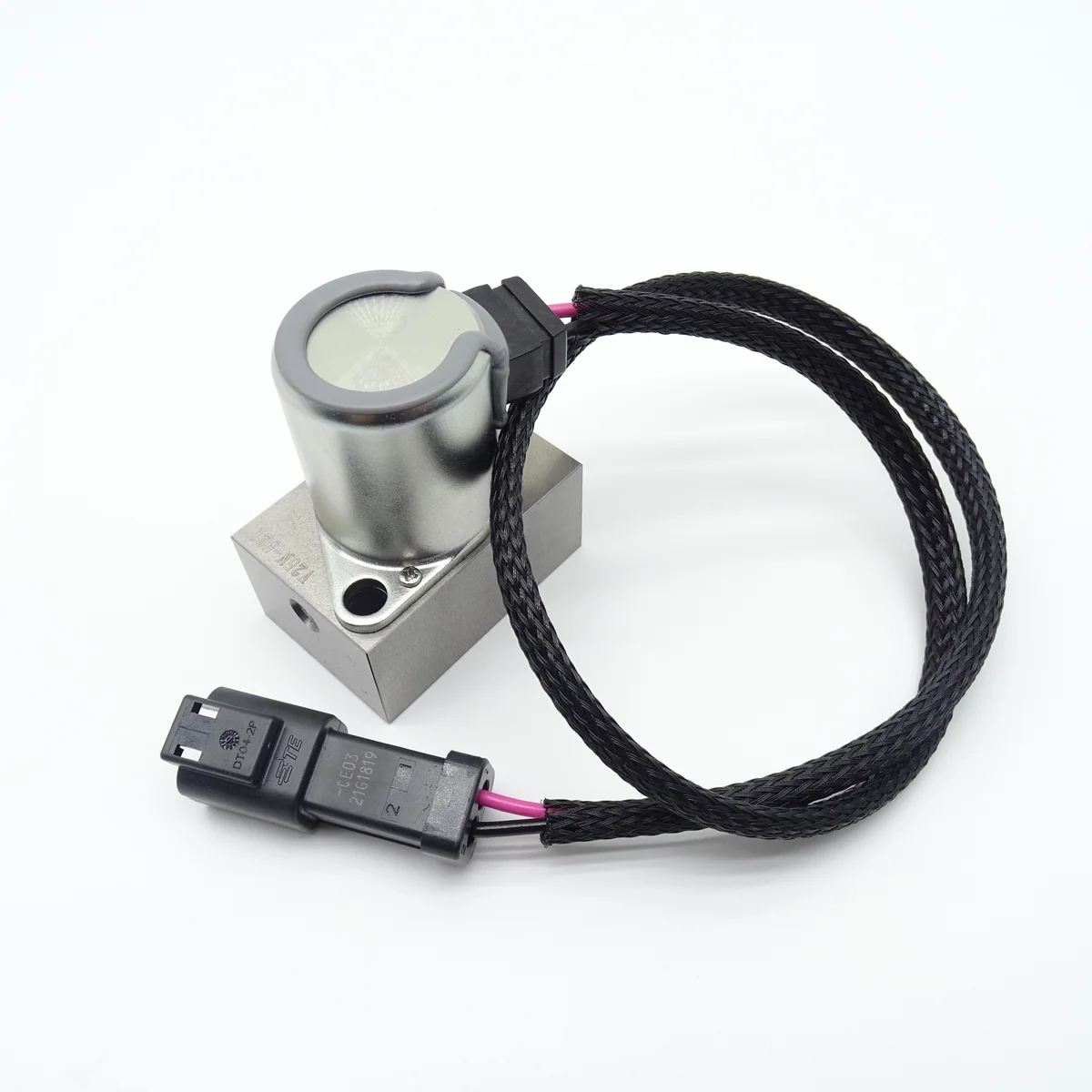 

For Pc200-8 Solenoid Valve 702-21-58100 PC200 8 Pilot Valve 702-21-57400 Solenoid Valve