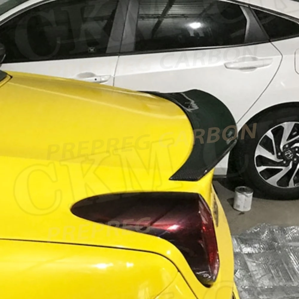 

Carbon fiber Rear Trunk Lip Spoiler for Ferrari California 2015 Auto Car Decoration Spoiler Wing