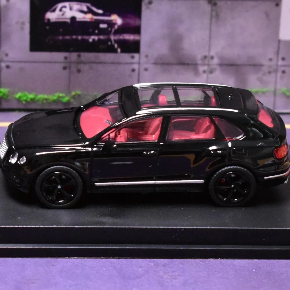 

LF 1:64 Bentayga Gifts for Teenagers SUV Diecast Model Car