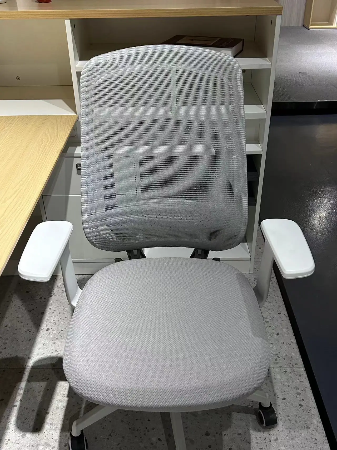 كرسي مكتب بيئة العمل الحديث مع كرسي تقسيم مكتب الموظفين الرخيص الشبكي #3