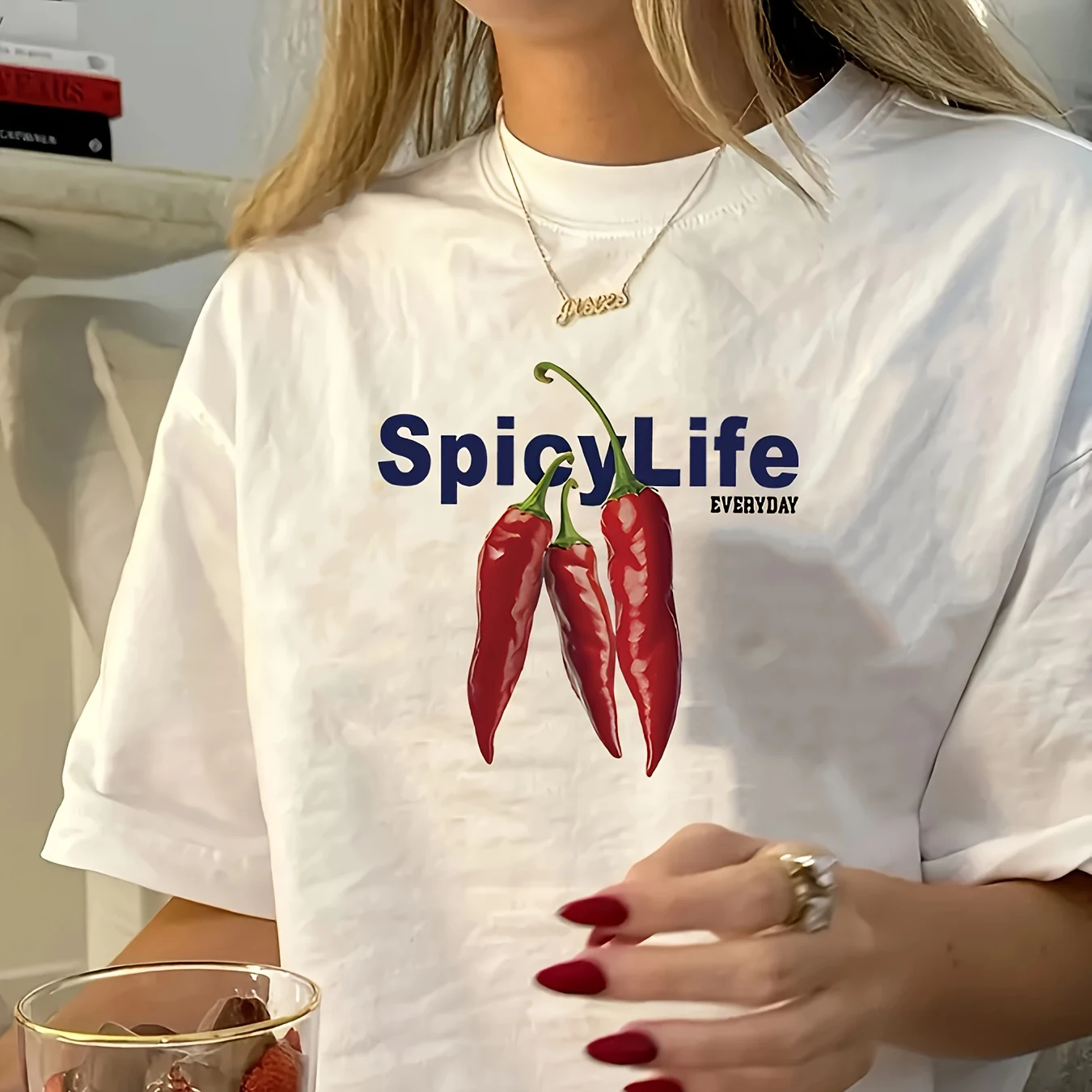 Camiseta con cuello redondo y estampado de chilli, pantalón corto informal de manga para primavera y verano, ropa de mujer