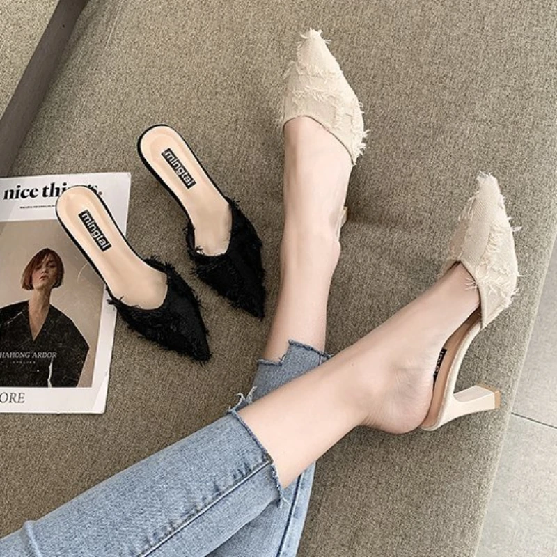 Sandals Black Slides Vintage Summer Feather Outside Woman Slippers Mules Shoes for Women 2024 Pointed Toe Heeled Shoe Clappers F