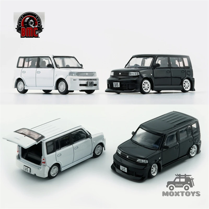 BMC 1:64 2000 BB Black /White Diecast Model Car