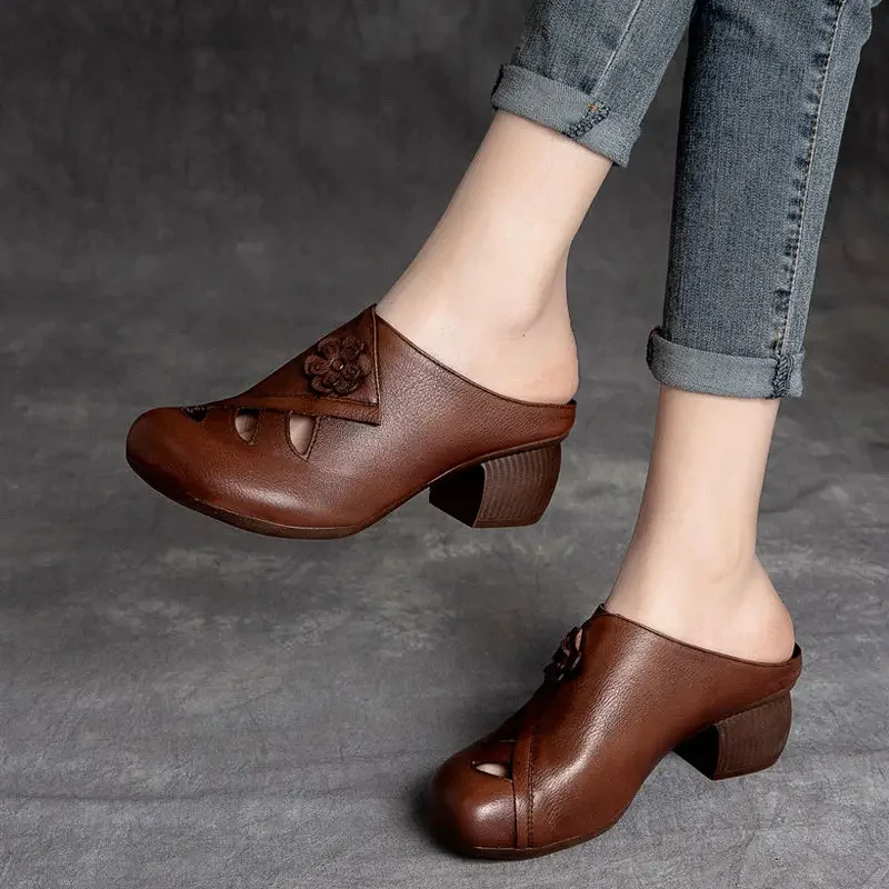 Шлепанцы женские в стиле ретро, мягкая обувь, закрытый носок, высокий каблук, сланцы, мюли, сланцы, черные, на лето, средний каблук