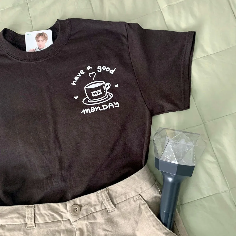 Camisetas Kpop con estampado de bolsillo para mujer, camisetas holgadas de manga corta para café, camisetas gráficas informales a la moda de verano