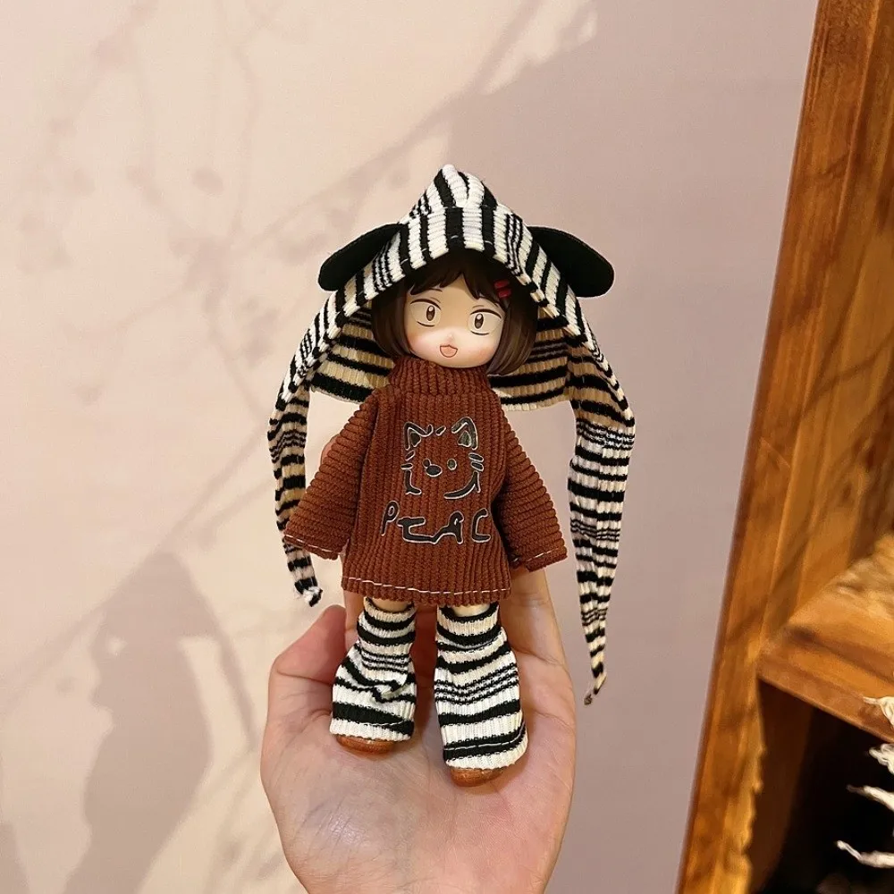 Sweter-płaszcz dla lalki BJD 1/8 1/12, urocze ubranka z kapeluszem, sukienka dla lalki, zestaw ubrań do przebierania, styl jesienno-zimowy.