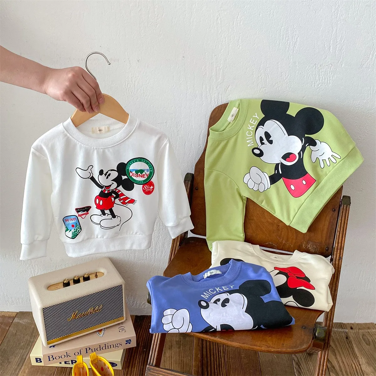 2024 Autumn/winter New Children\'s Wear Mickey Pullover Children\'s Cartoon Christmas Top Boys And Girls Fashion Tops