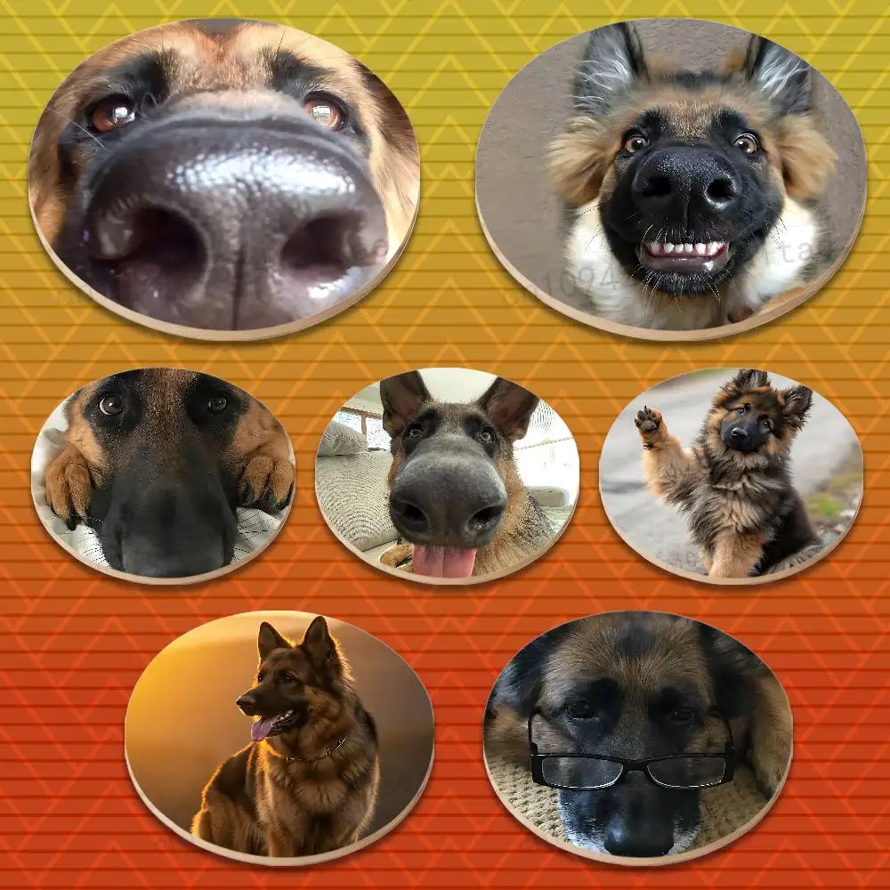 

German Shepherd Dogs Round Wooden Coasters Suitable for Drinks Tea,Coffee for anti-slip decoration in bars and cafes