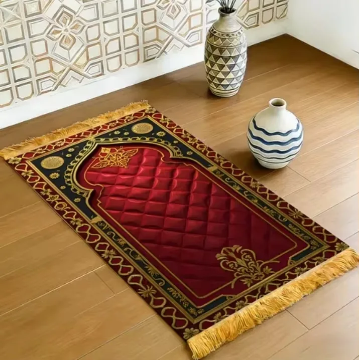 One Portable Prayer Mat Featuring An Ornate Arch-Shaped Design, Lightweight and Foldable, Ideal for Travel During Ramadan Rug