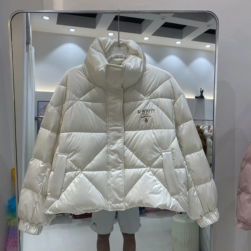 

Winter Fluffy Argyle Grid Stand Collar Down Jacket Women 90%White Duck Down Short Down Jacket Female Zipper Warm Parker Outwears