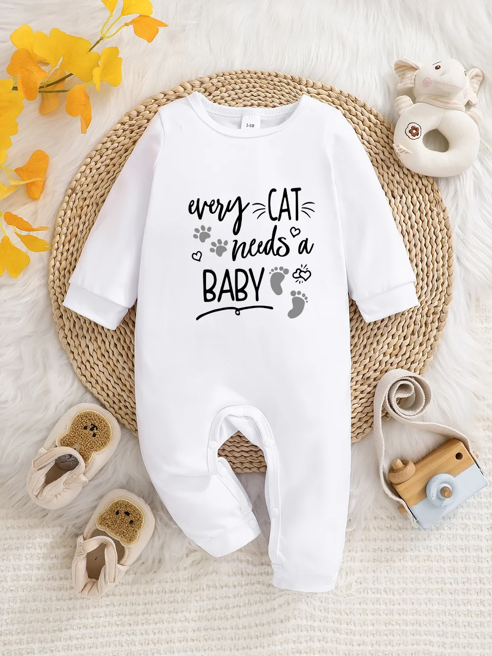 2026 New Arrival: Long-Sleeved Baby Bodysuit with Fun Letter Print, Button Design, Easy Care, Suitable for New Parents