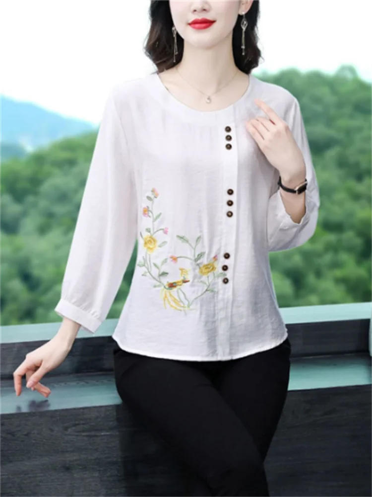 Cotton Embroidery Blouse Women Shirt 3/4 Sleeve Shirt Summer Pullover O-neck Loose Vintage Woman Clothes Blous Thin Female Shirt