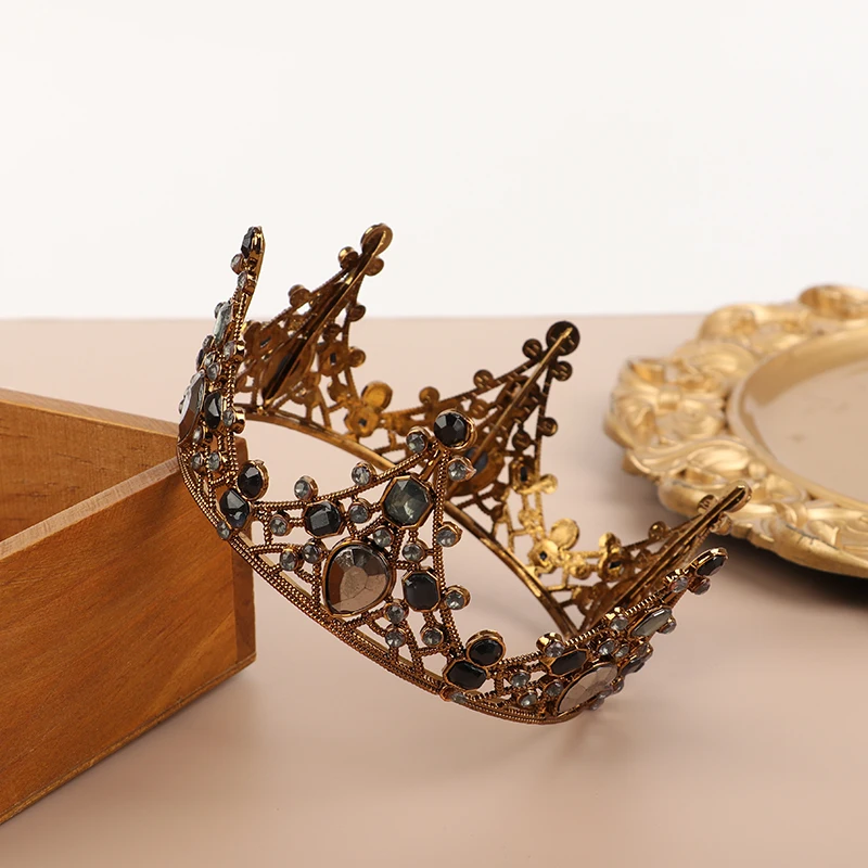 1Pc Plastic Crown Cake Topper Vintage Black Gold Crown Cake Decorative Topper Wedding Princess Birthday Cake Dessert Decoration