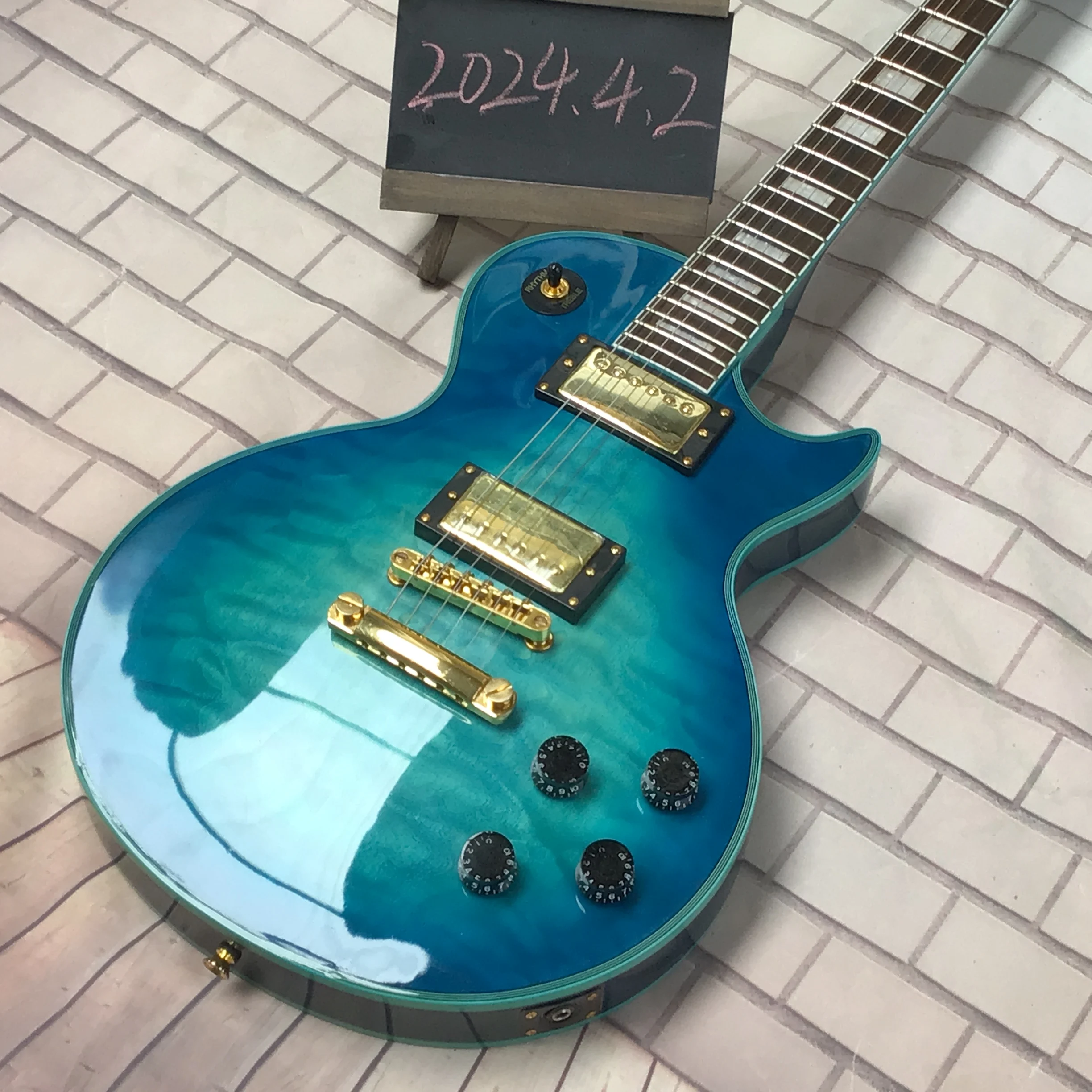 

Free shipping LP electric guitar HH pickup gold hardware mahogany body 6 strings guitars blue guitarra