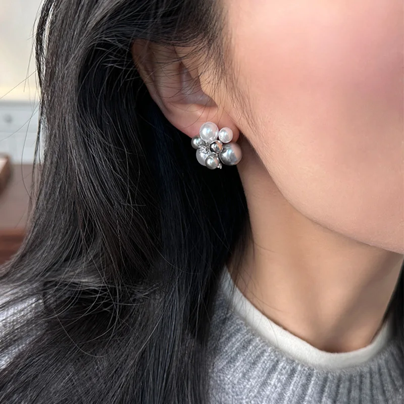 Elegant Pearl Flower Brooches for Women,Gold and Silver Tone, Rhinestone Decor Brooch Pins, Lapel Badge Jewelry for Coat Fashion