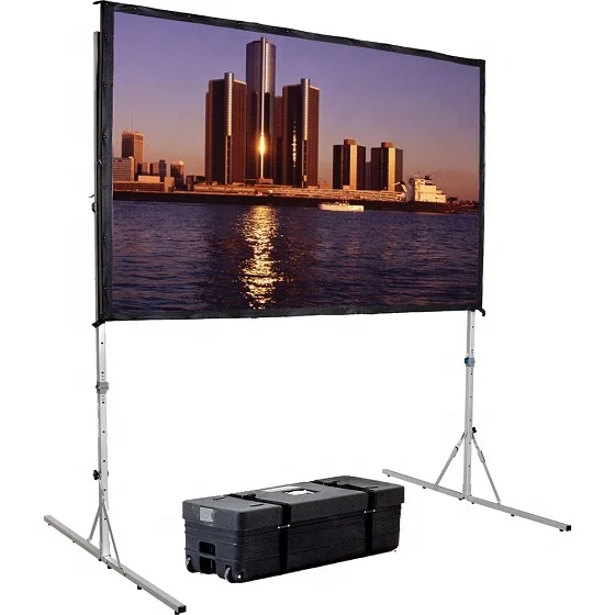 Fast folding projection screen in front of 200-inch flight case