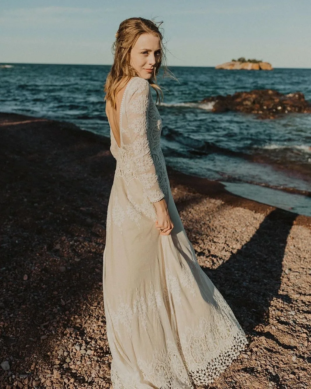 Xunbei-vestido de novia de encaje blanco marfil con Espalda descubierta, vestido de fiesta de novia, manga larga, línea A, Simple