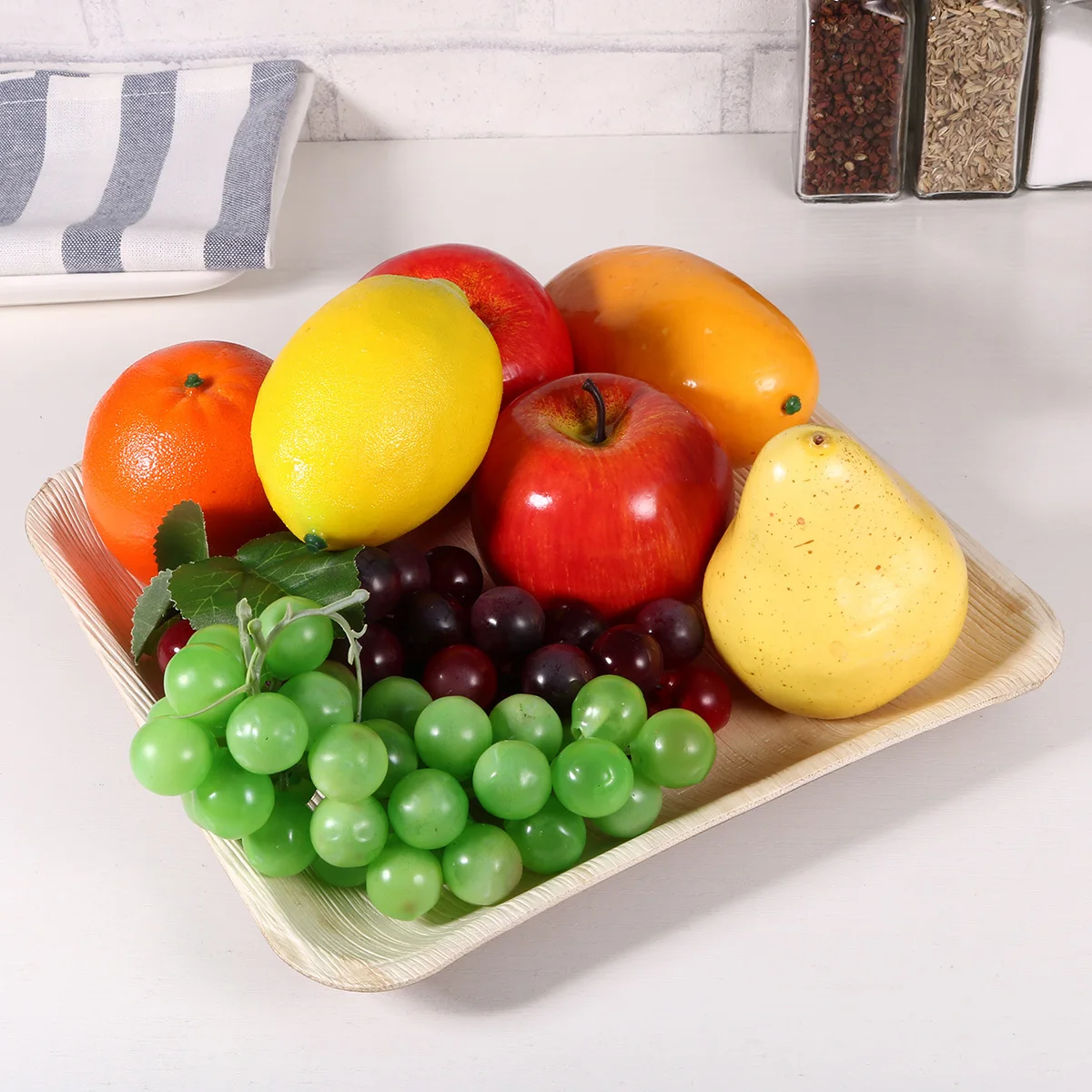 

10Pcs Disposable Plates Thick Paper Tray for Party 10 Inch Square Dessert Dishes Birthday Celebration Wedding Halloween