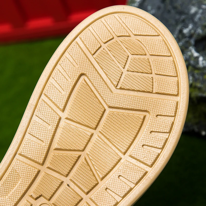 Thumbnail 4 - #40 Flip Flops Comparison Guide