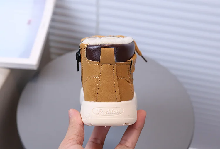 2026 Herbst Winter Kinderstiefel Warme Plüschstiefel für Jungen und Mädchen, Modische Kinder-Freizeitschuhe, Stiefel für Kinder Größe 21-30 – Detail 10