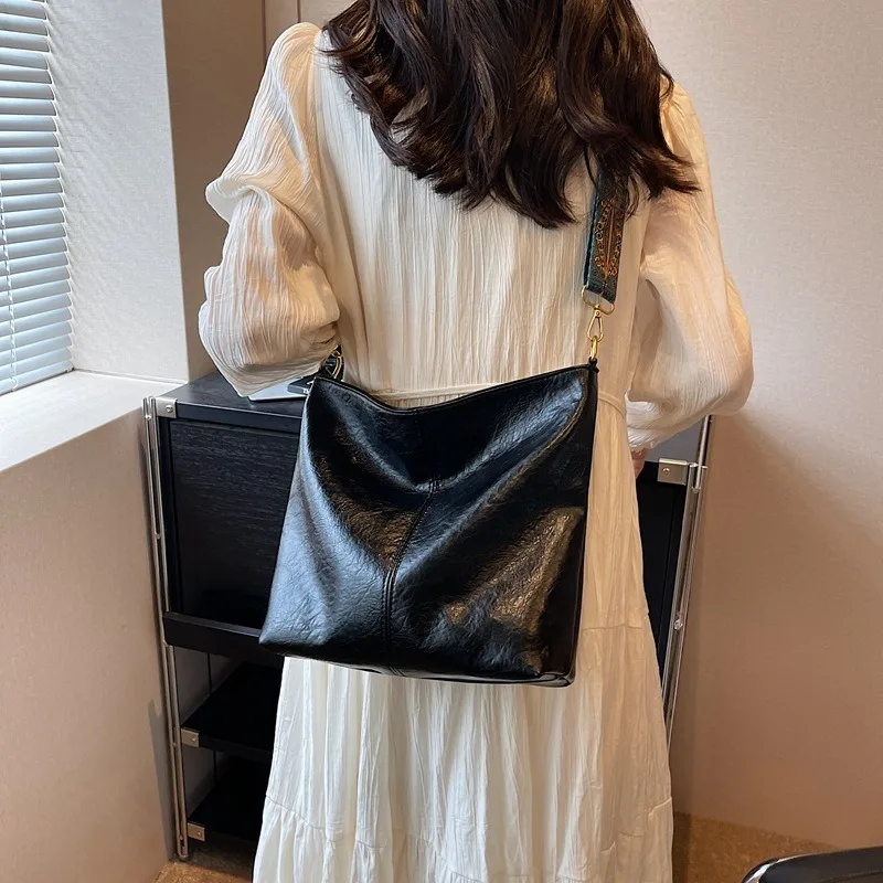 Vintage Tote PU Leather Texture Commuter Large Capacity Shoulder Bag Casual Personality All-Match Shopping Square Satchel Bags