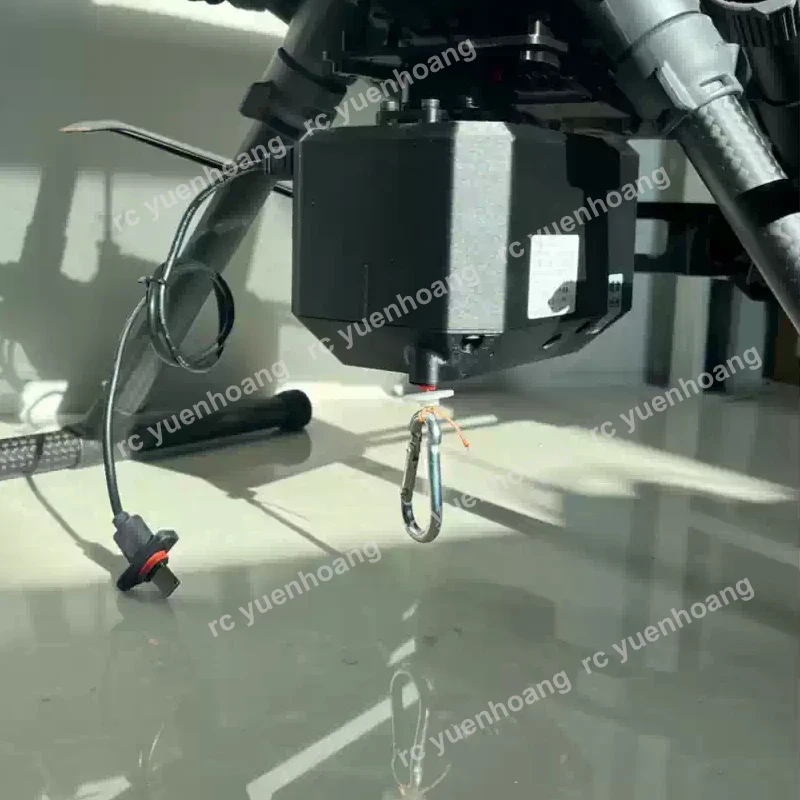 1PCS RC Plant Protection Drone Crane Winch Capstan DC 12V Voltage 5A Current PWM Control Wire Release Device with Metal Hook