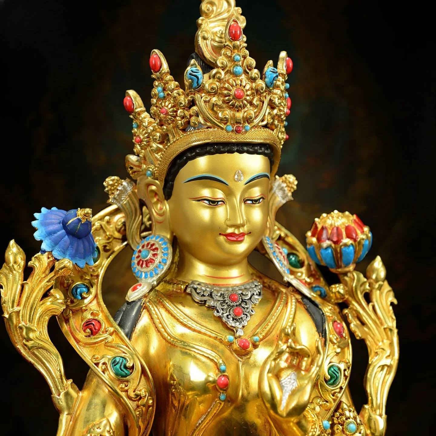V8 Tibetan Village full gilt green Tara bronze Buddha statue green Doro Guanyin desktop decorative ornament