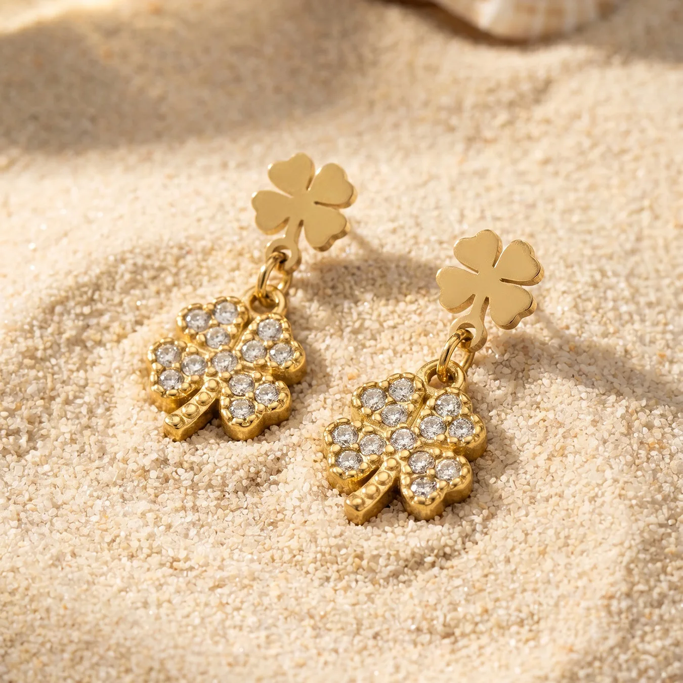 

Women's Clover Flower Stud Earrings Stainless Steel Gold Plated Non-Fading Hypoallergenic Light Luxury Elegant Earring