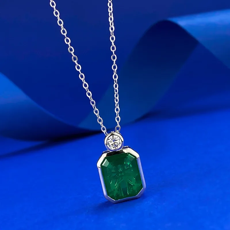 New S925 pure silver luxury surround with 10 * 12 simulated emerald pendant, pure silver necklace, women's wedding jewelry
